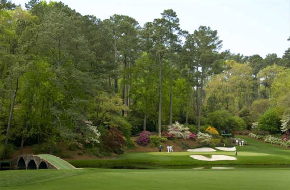 El célebre green del hoyo 12, uno de los rincones más representativos del Amen Corner