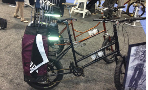 Imagen del artículo Una idea revolucionaria: jugar al golf en bicicleta