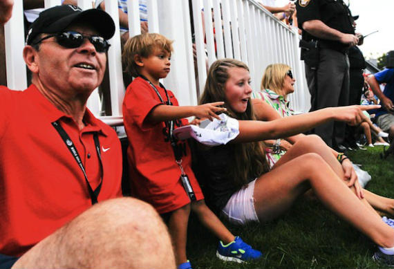Imagen del artículo El color rojo se extiende por la familia Woods
