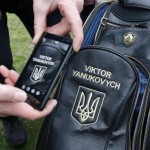 Imagen de la bolsa de palos de Víctor Yanukóvich