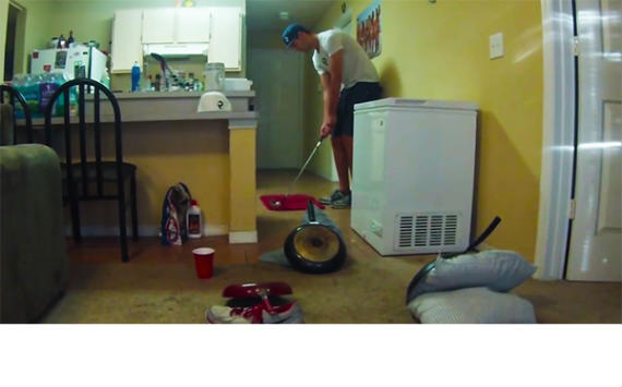 Imagen del artículo «The Chem Bros» vuelven a la carga con sus trucos de Golf Pong