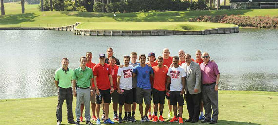 Imagen del artículo La selección de fútbol de Estados Unidos cambia las botas por los palos de golf por un día