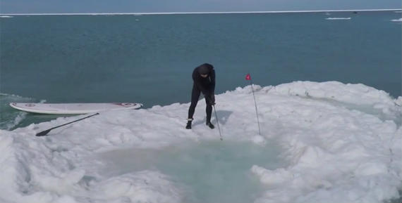 Imagen del artículo Iceberg Golf, o como aprovechar el invierno en el lago Michigan