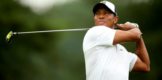 Imagen del artículo Woods vuelve a jugar bajo par en The Greenbrier Classic